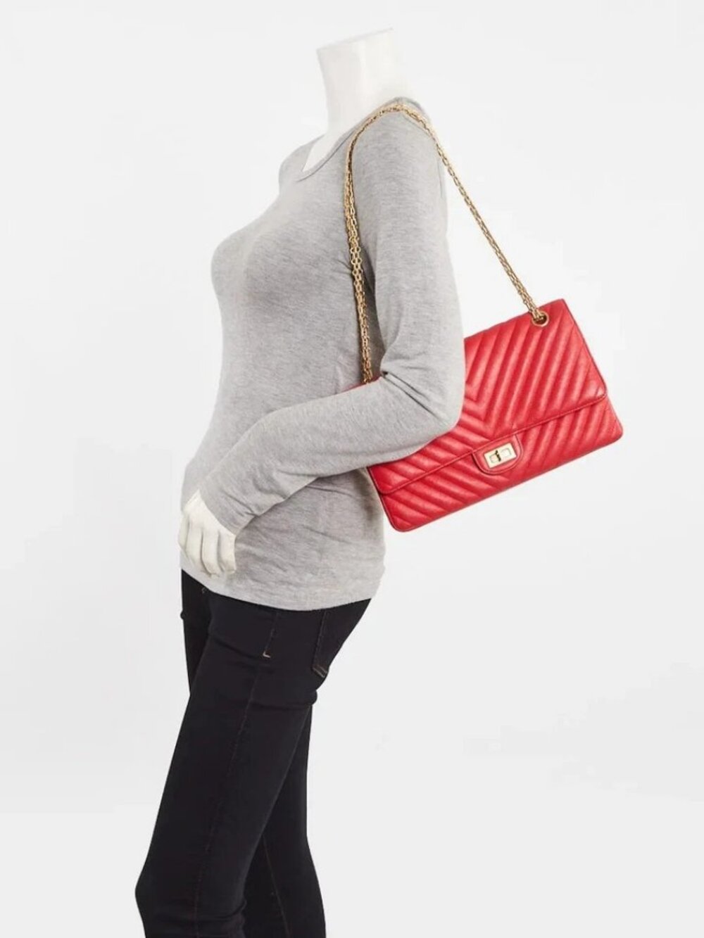 Chanel Red 2.55 Reissue Chevron Quilted Leather 226 Flap Bag